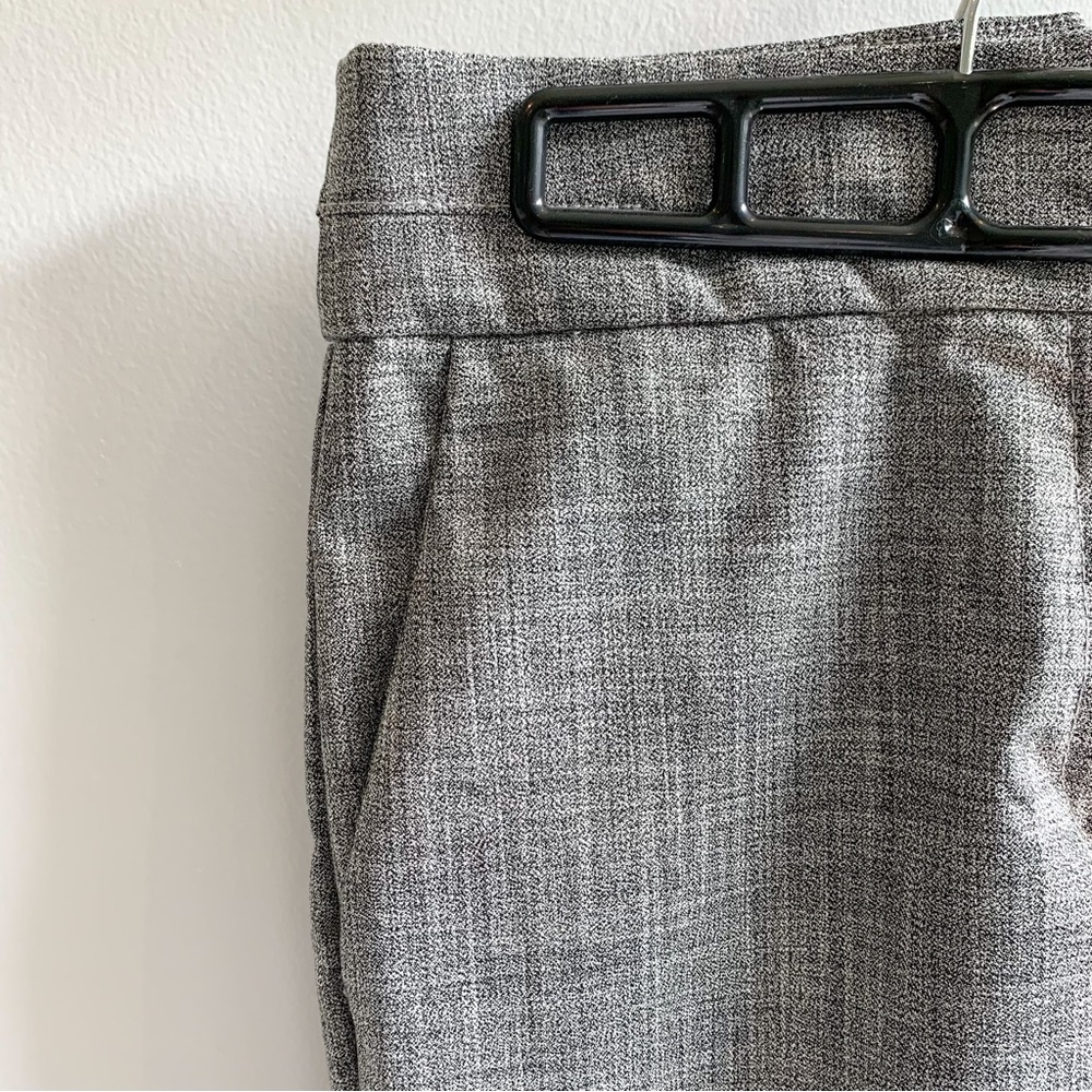 Reitman’s Cropped Length Pant. Fitted Waist. Tweed-Look Fabric. - Picture 7 of 7